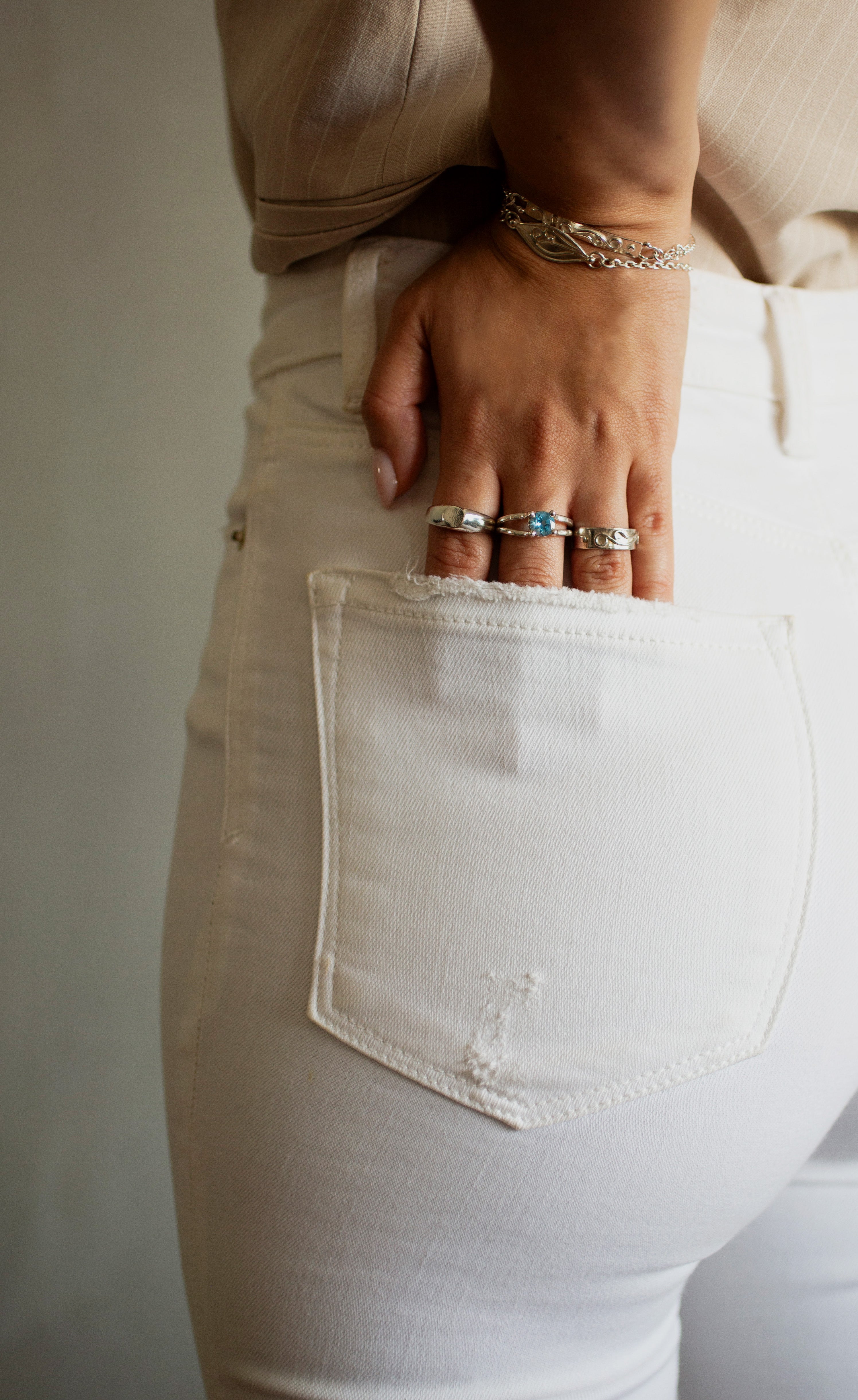 טבעת כסף ליאור, עיצוב פתוח עם בלו טופז