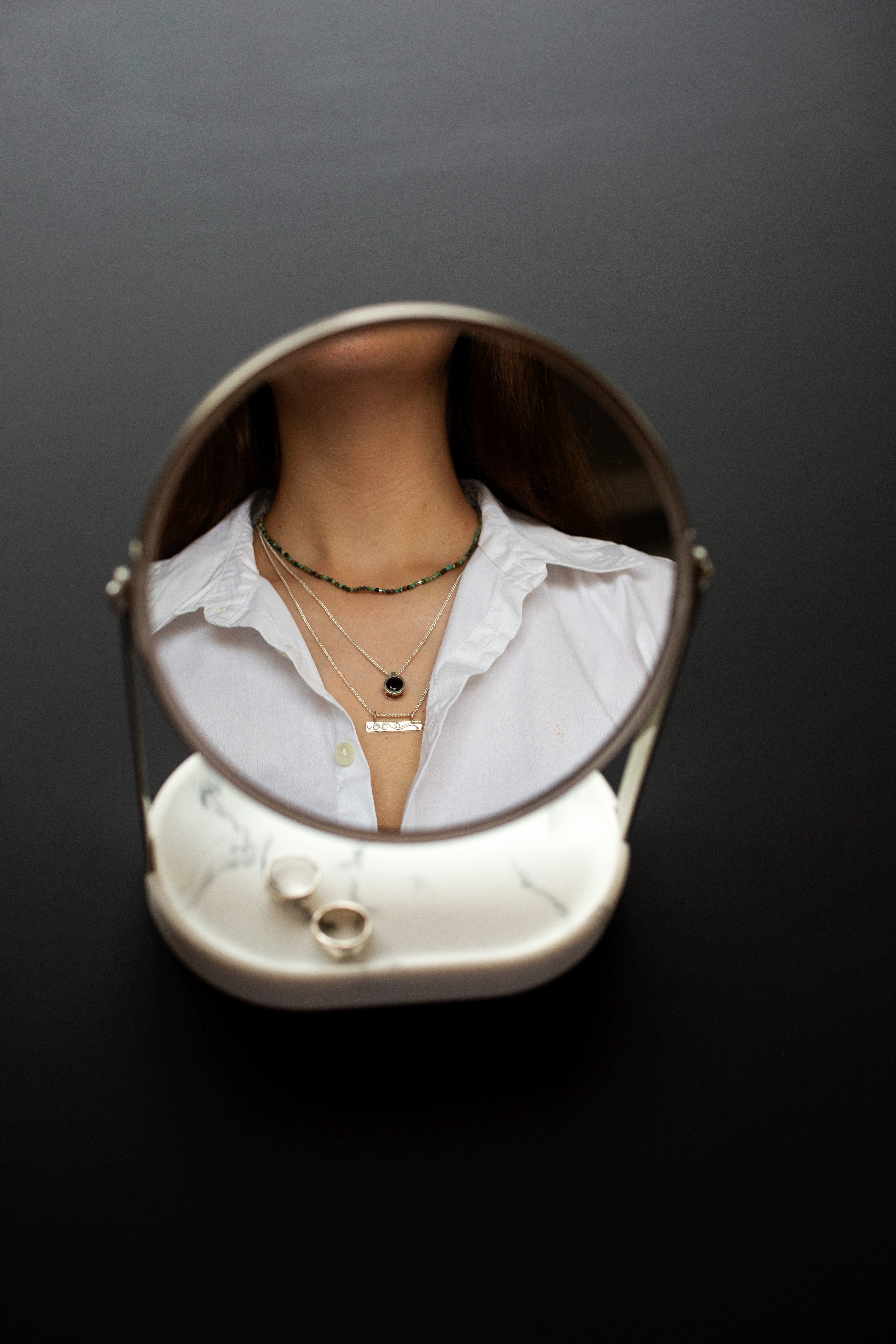 תליון כסף יעל, חרוז עגול