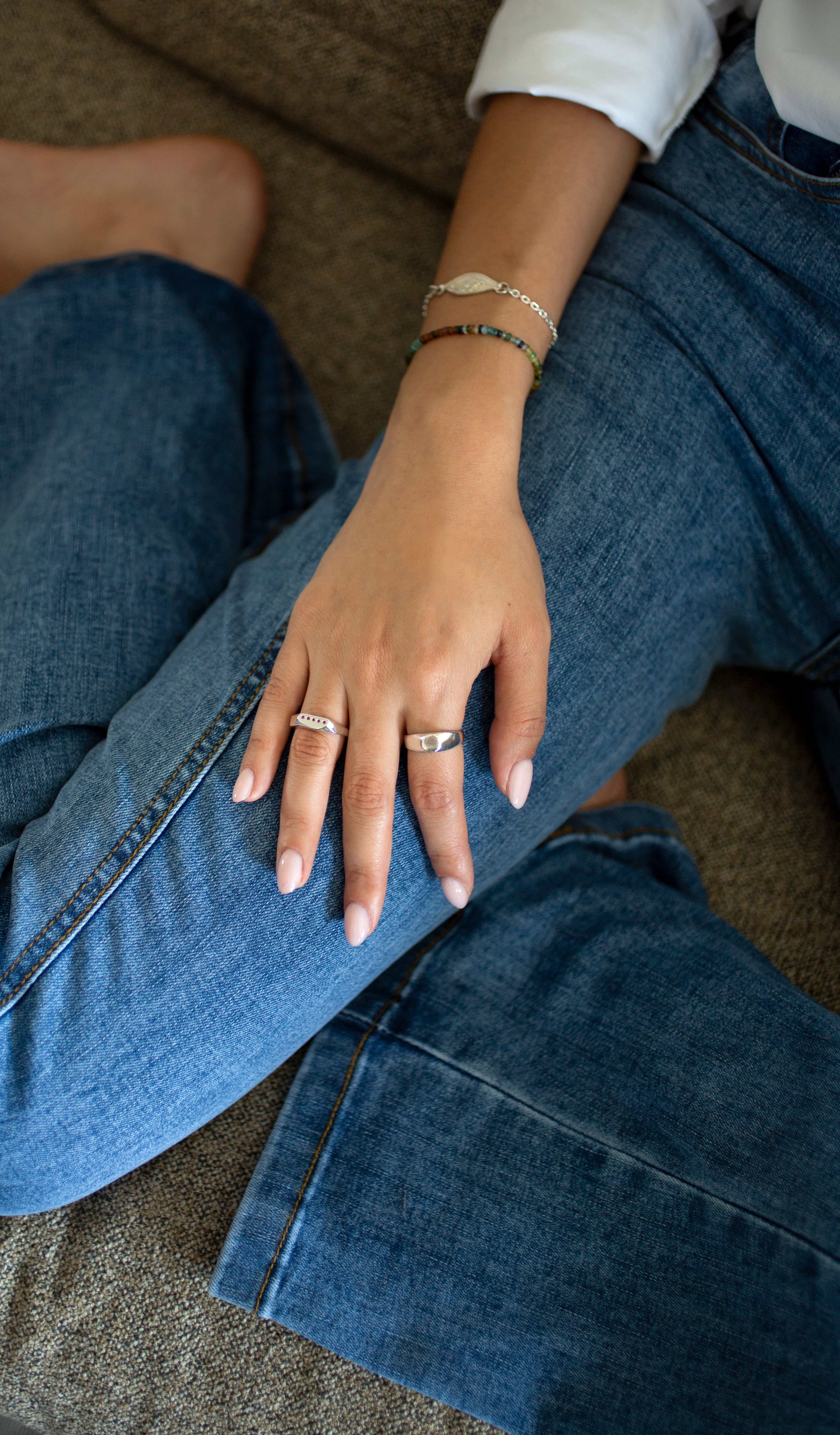 צמיד כסף סילביה, עלה מחוטים